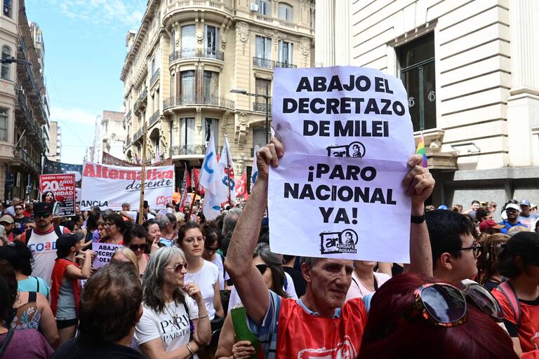 La Cgt Se Suma A La Marcha Universitaria Agencia Comunas